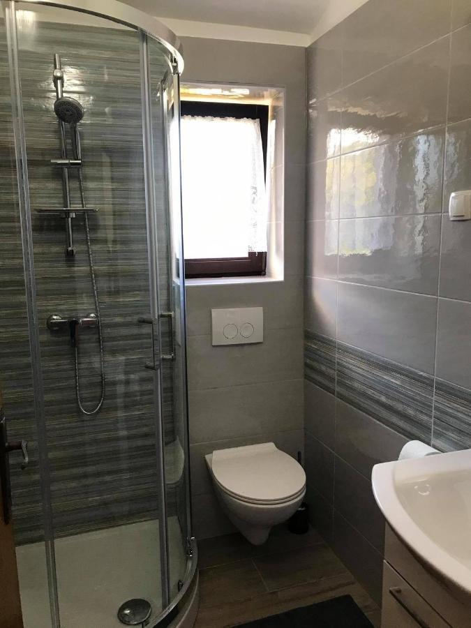 Draga Rooms Njivice Eksteriør billede
