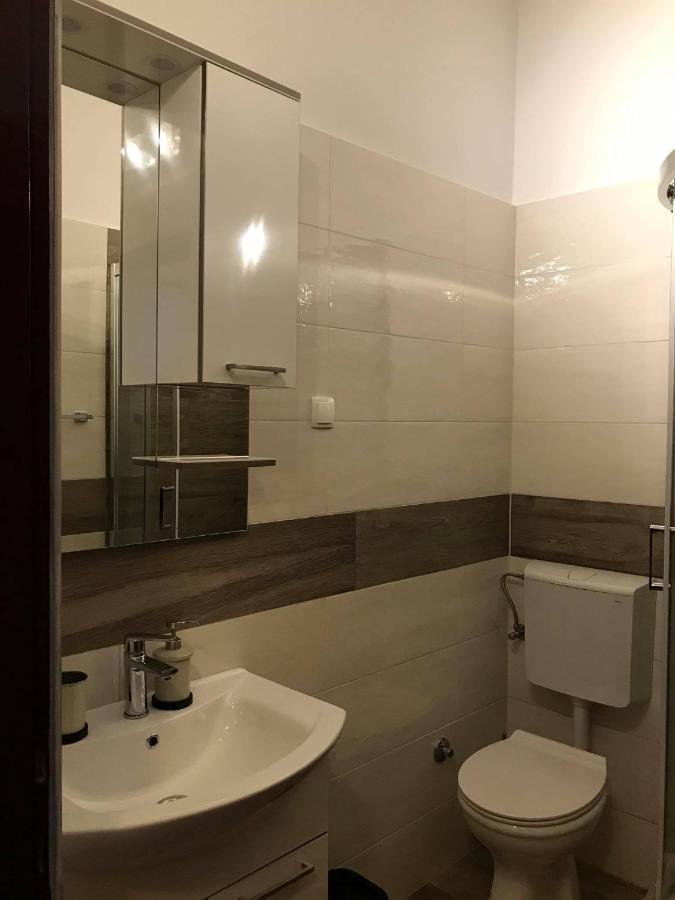 Draga Rooms Njivice Eksteriør billede