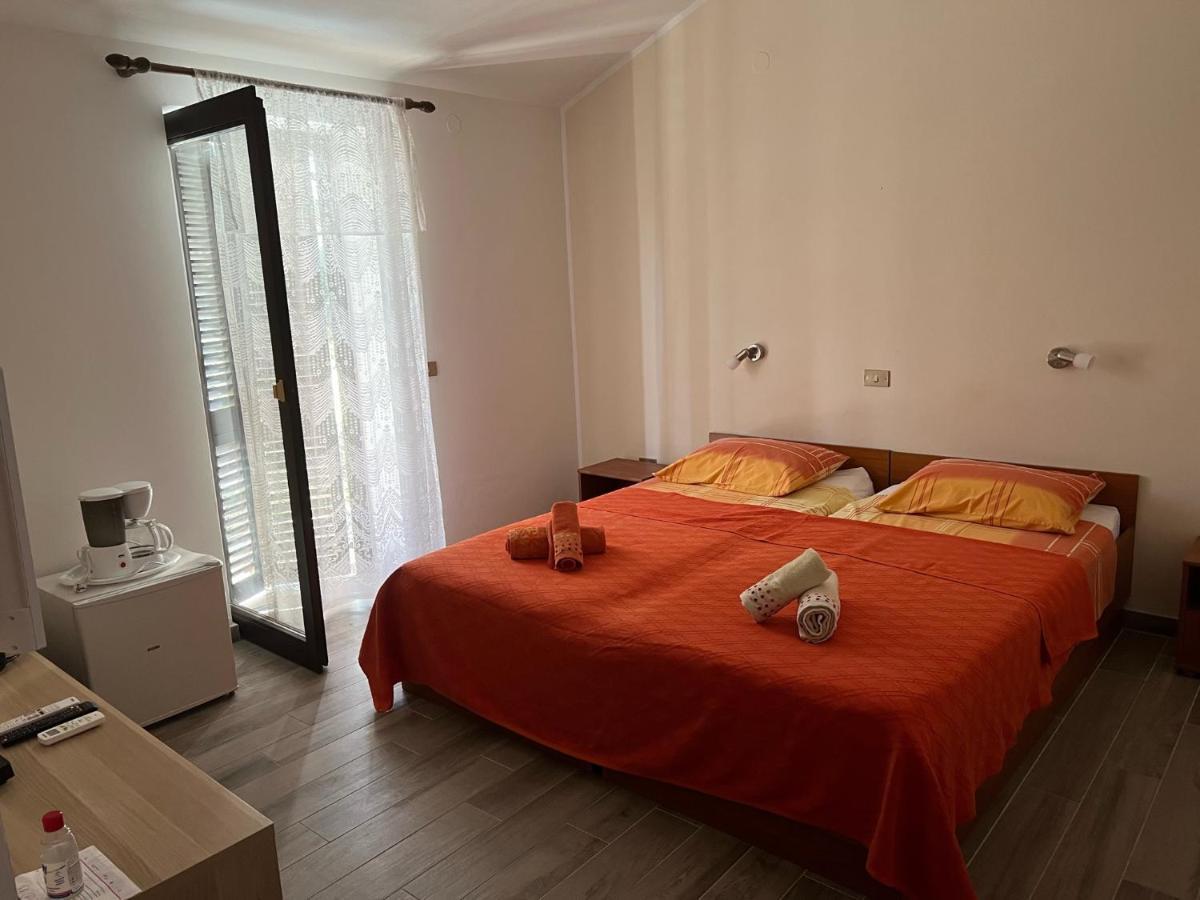 Draga Rooms Njivice Eksteriør billede