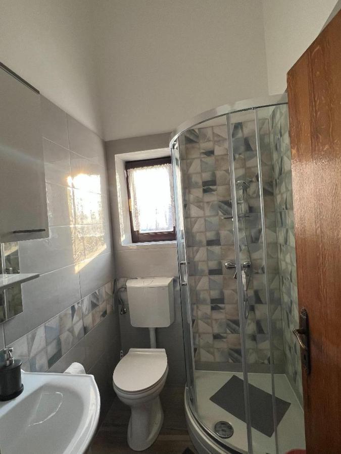 Draga Rooms Njivice Eksteriør billede